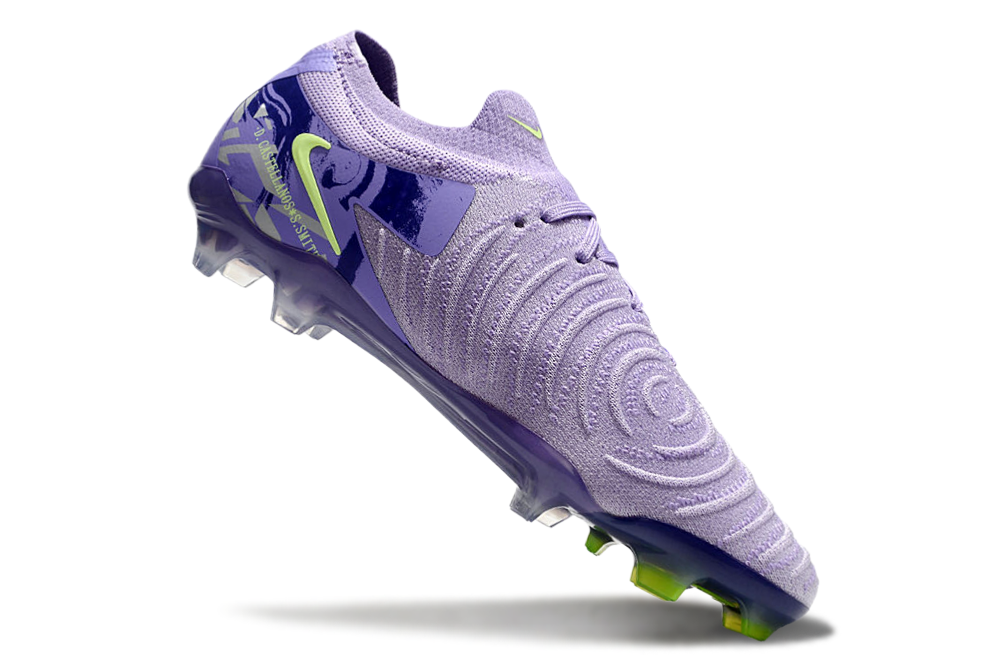 Chuteira Nike Phantom GX II Elite FG Campo
