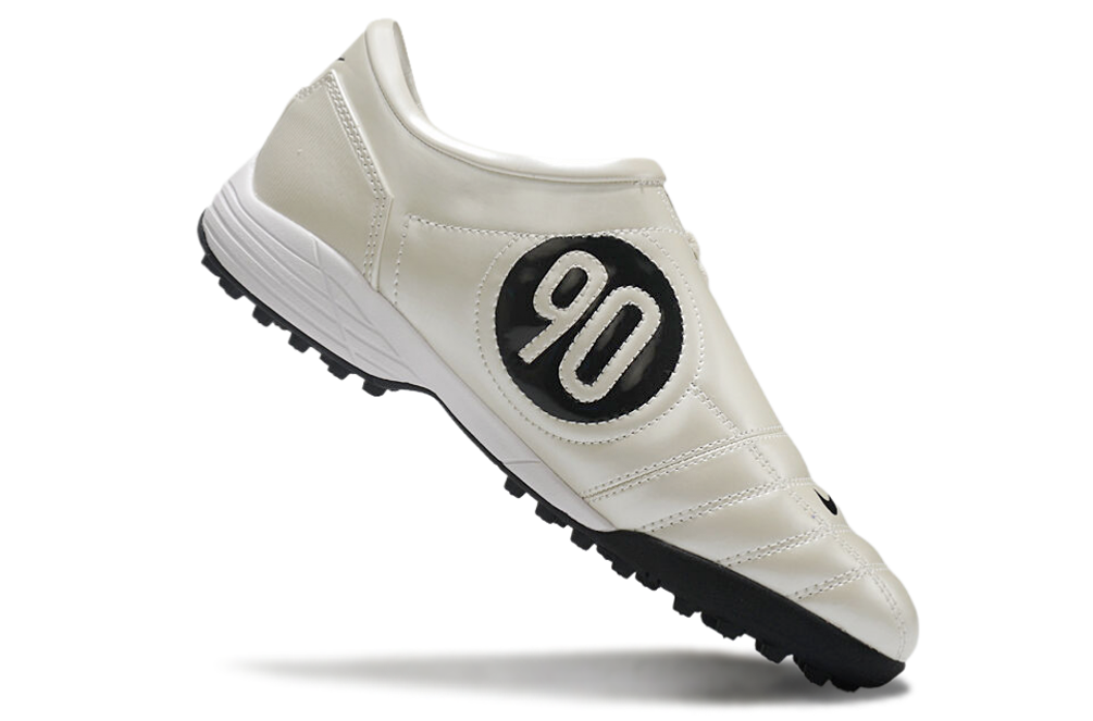 Chuteira Nike Total 90 Society