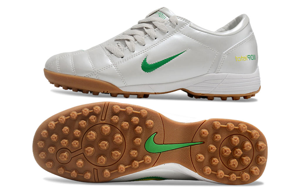 Chuteira Nike Total 90 Society