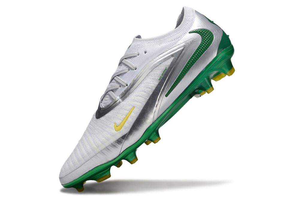 Chuteira Nike Phantom GX III Elite FG Campo