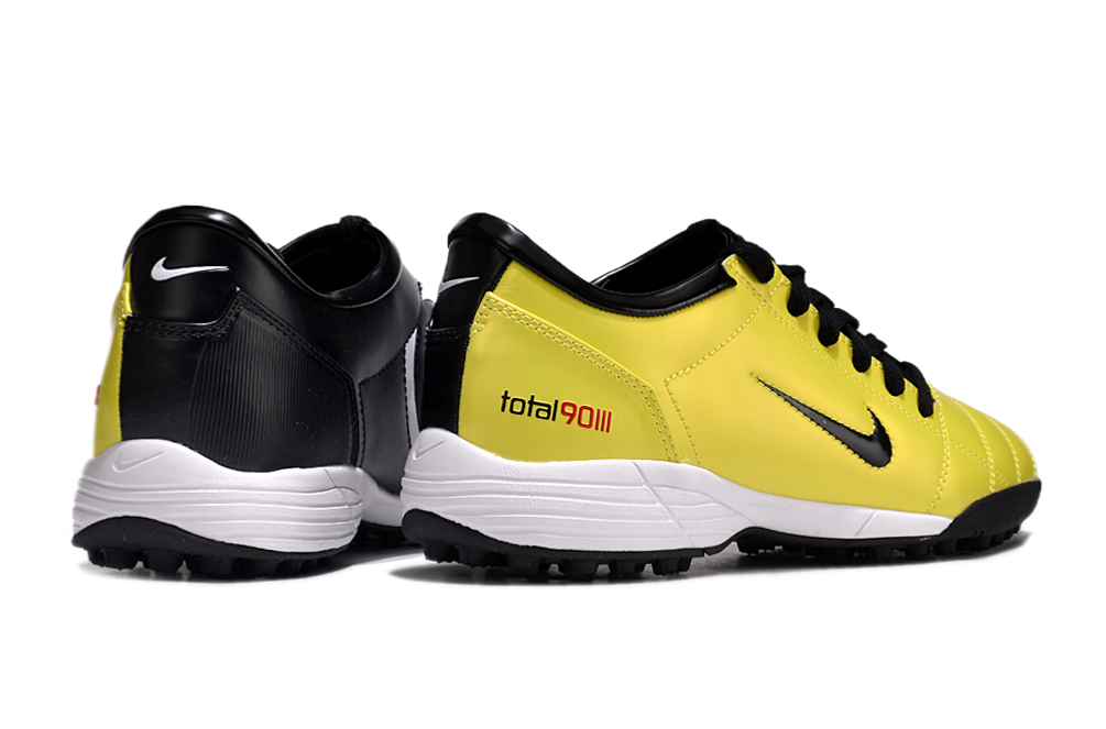 Chuteira Nike Total 90 Society